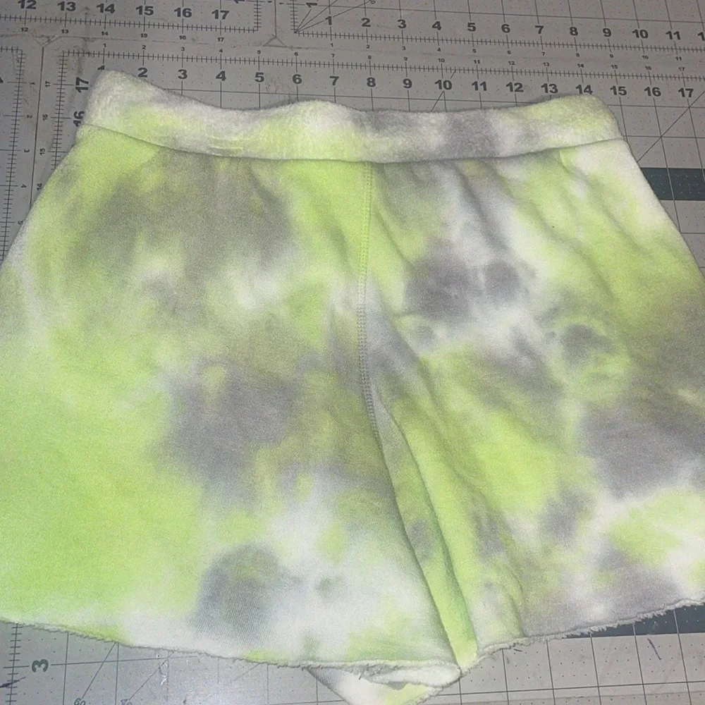NEW Free People Boho Green, Gray & White Tye Dye Kelly Terry Shorts
